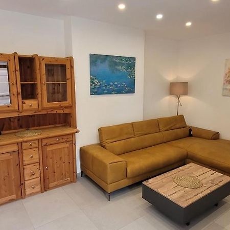 Wohnung In Дателн Екстериор снимка